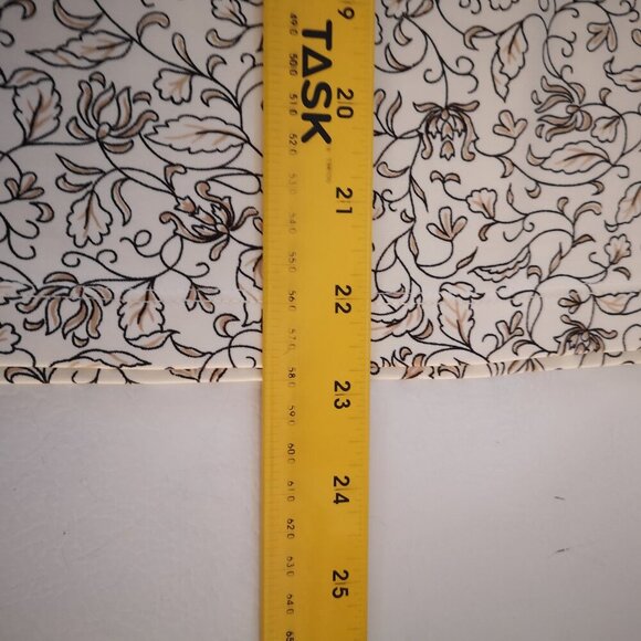 The Limited Stretch Ladies Size Medium 3/4 Sleeves V-neck Top - Picture 11 of 11